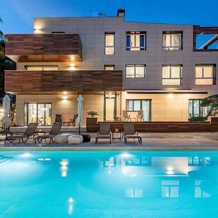 Апартаменты 5 Stelle Piscina, Jacuzzi, Wifi - 2 Min Dal Mare Миами-Плайя Экстерьер фото